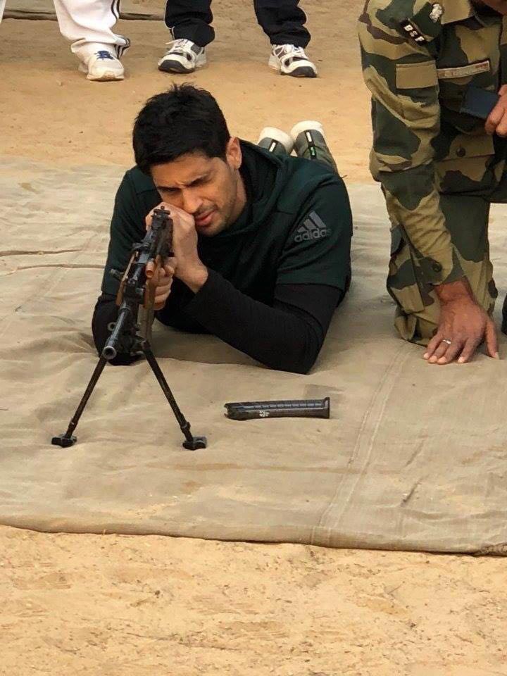 aiyaari,sidharth malhotra,manoj bajpai,bsf,gossips,bollywood,entertainment