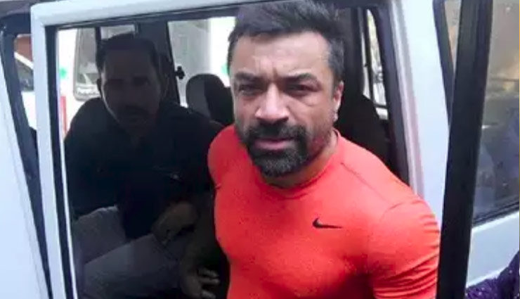 ajaz khan,ajaz khan arrested,ajaz khan tik tok video,ajaz khan controversial tik tok video,entertainment