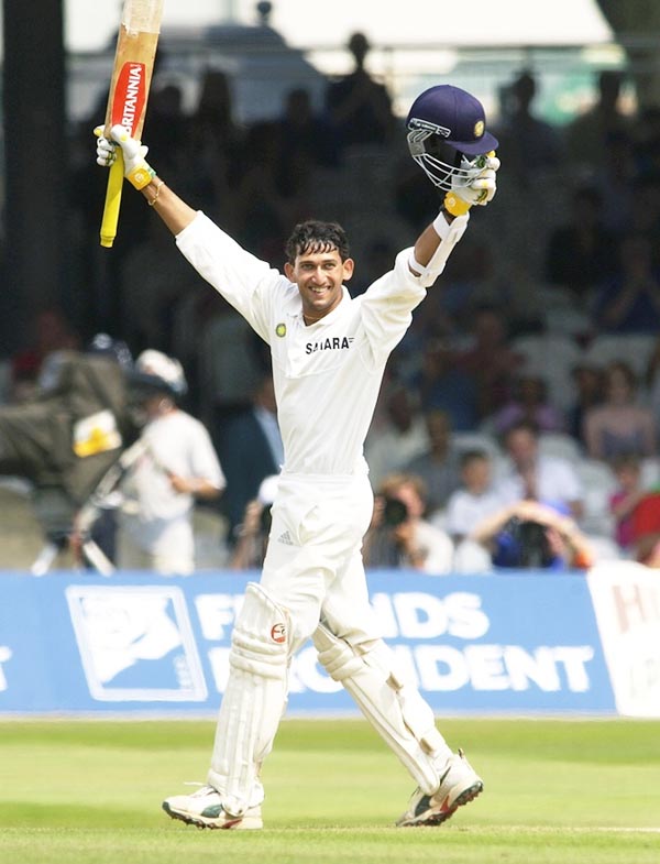 bowler who makes record in batting,anil kumble,ajeet agarkar,sahne warn,ashton agar,wasim akram,sahne shilingford,cricket,cricket updates,cricket news