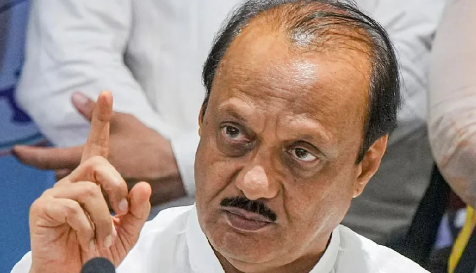 महाराष्ट्र के बारामती में बड़ा विमान हादसा, डिप्टी सीएम अजित पवार विमान में थे मौजूद