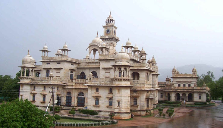 अपनी अनोखी पहचान के लिए प्रसिद्द है राजस्थान का अजमेर शहर