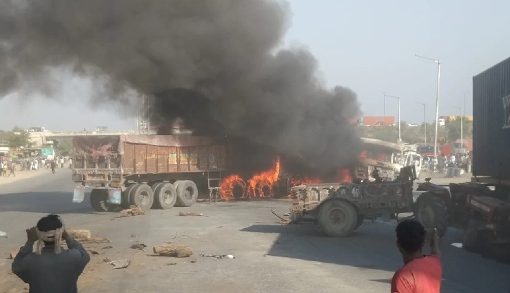 अजमेर में हुआ भीषण अग्निकांड, दो ट्रेलरों की टक्कर से लगी आग, 2 लोग जिंदा जले