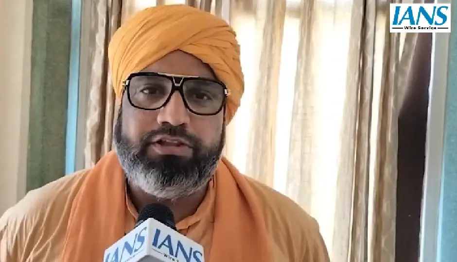 PM की ईंधन बचत अपील पर अजमेर दरगाह के सैयद नसीरुद्दीन चिश्ती की प्रतिक्रिया, बोले– ‘अल्लाह का शुक्र है कि…’