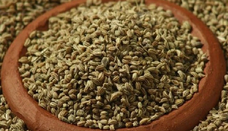 ajwain water vs saunf water,weight loss home remedies,boost metabolism naturally,reduce bloating naturally,digestive health remedies,ajwain water benefits,saunf water for weight loss,boost metabolism naturally,reduce bloating naturally