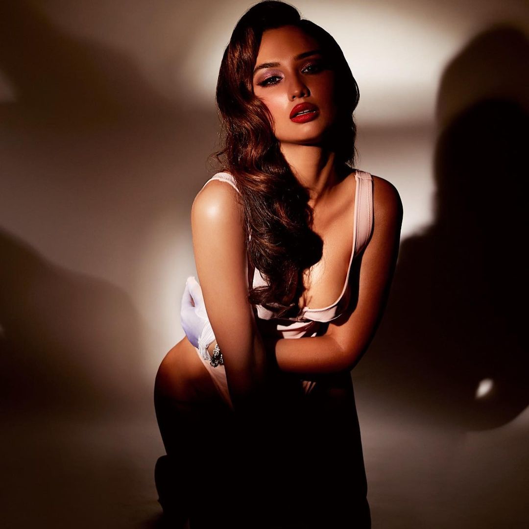 akansha sharma,akansha sharma photo,akansha sharma bold photos,akansha sharma instagram photos,akansha sharma hot viral photos