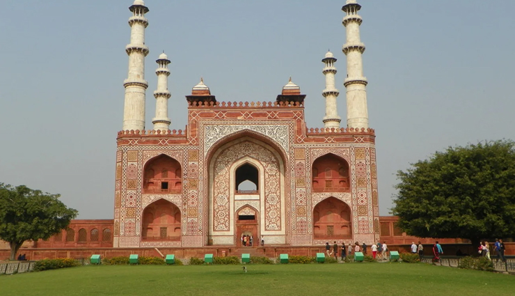 major attraction in agra,holidays,travel,tourism
