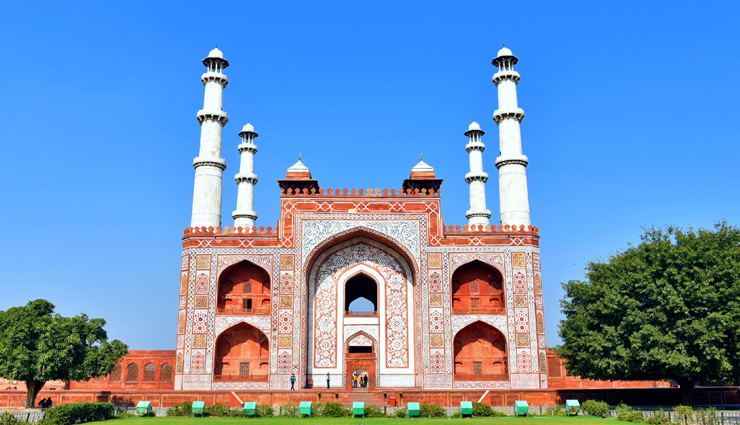 agra,tourist places in agra,holidays in agra,uttar pradesh,places to visit in agra,holidays,travel guide,travel tips