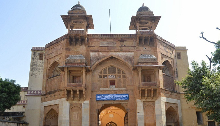 ajmer,tourist places in ajmer,ajmer tourism,holidays in ajmer,rajasthan,rajasthan tourism,tourist places in ajmer,holidays,travel guide,travel tips