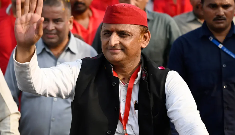 शाहरुख के बाद सलमान खान को भी बताया देशद्रोही, अखिलेश यादव ने यूपी सरकार के मंत्री को घेरा