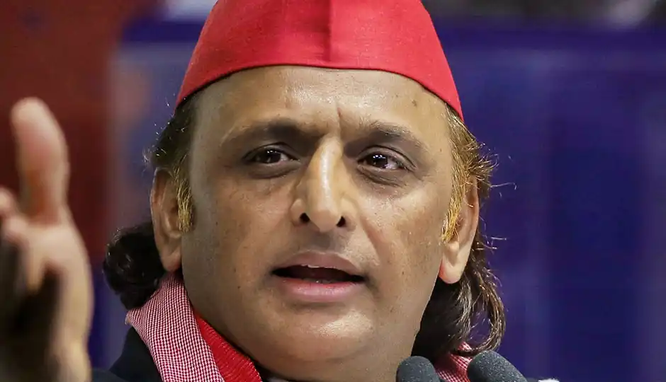 अखिलेश यादव ने SIR में मतदाता सूची की गड़बड़ियों पर उठाए सवाल, चुनाव आयोग पर लगाया गंभीर लापरवाही का आरोप
