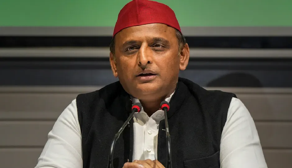 अखिलेश यादव का EC पर वार – 'BJP के इशारे पर हुई वोटों की लूट, अयोध्या उपचुनाव में हुआ खुला खेल'