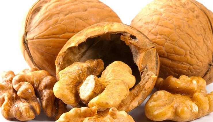 benefits of dry fruits,dry fruits,cashew,almond,figs,raisins,Health tips,healthy living