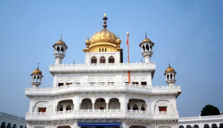 पंजाब के 6 मशहूर पर्यटन स्थल, घूमने के लिए लोगों की पहली पसंद holidays,punjab,punjab destinations,6 famous tourist destinations,swran temple,akaltkht,bagha border,moti baag places,shish mahal,rock garden