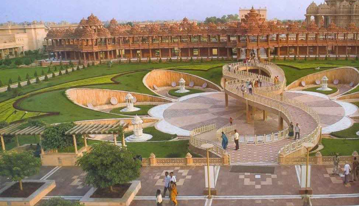 akshardham temple delhi facts,interesting facts about akshardham temple,key facts about delhi akshardham temple,unknown facts about akshardham temple delhi
    fascinating information about akshardham temple,must-know facts about akshardham temple,delhi,intriguing trivia about delhi akshardham temple,explore the facts of akshardham temple in delhi