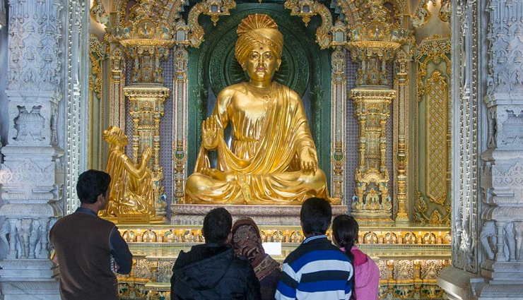 akshardham temple delhi facts,interesting facts about akshardham temple,key facts about delhi akshardham temple,unknown facts about akshardham temple delhi
    fascinating information about akshardham temple,must-know facts about akshardham temple,delhi,intriguing trivia about delhi akshardham temple,explore the facts of akshardham temple in delhi