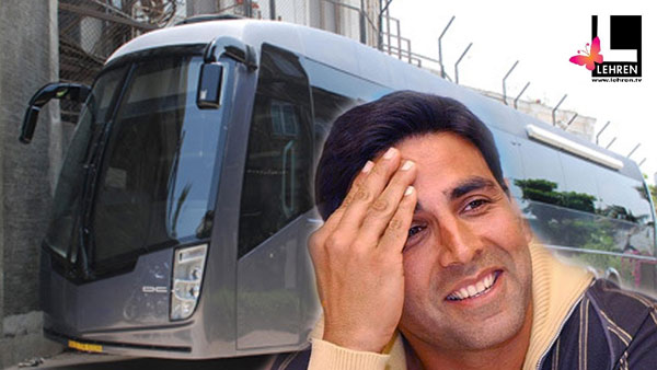 इन बॉलीवुड हस्तियों के लिए सेकंड होम है उनकी ये लग्जरी वैनिटी वेन्स vanity vans,bollywood celebrities,b-town celebs vanity vans,shahrukh khan,Kareena Kapoor,ajay devgan,Akshay Kumar,deepika padukone,alia bhatt,Salman Khan,Hrithik Roshan,varun dhawan