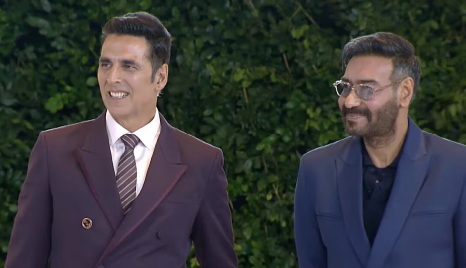 independence day,bollywood,shahrukh khan,Salman Khan,Akshay Kumar,ajay devgn,jackie shroff,madhuri dixit,Kareena Kapoor Khan,priyanka chopra,abhishek bachchan