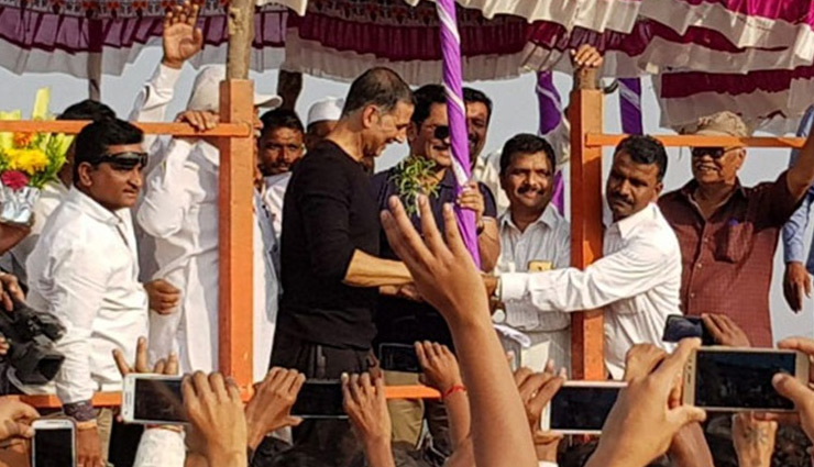 PICS- Akshay Kumar’s philanthropic side for the people of Satara is truly heart-touching