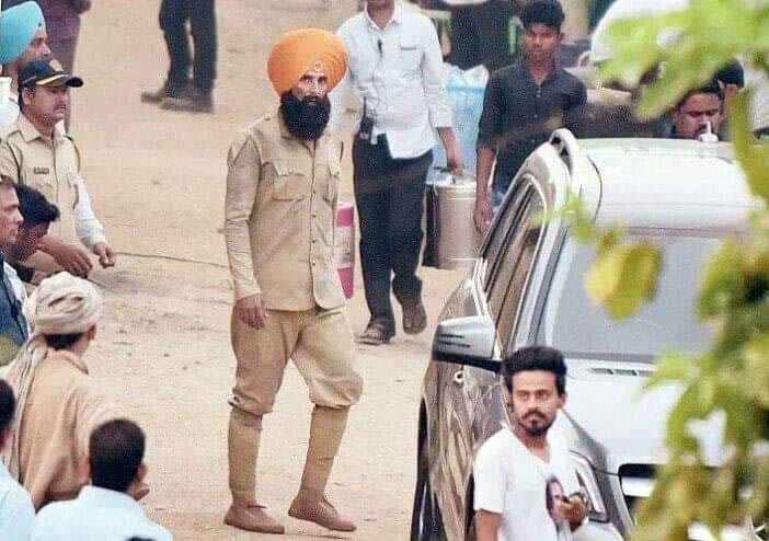bollywood,Akshay Kumar,vanity van strike,2point0,kesari