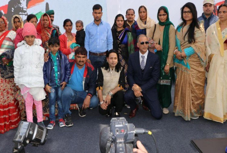 Akshay Kumar,bharat ke veer,bharat ke veer anthem,kailash kher,rajnath singh,bollywood