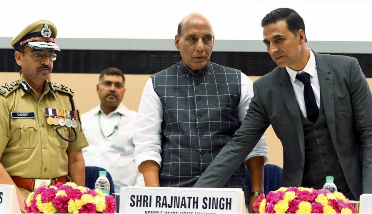 bjp,launch of online portal for indian soldier,akshay kuma,rajnath singh,online portal for soldier,indian soldier,modi,narendra modi,help to soldier,matrade soldiers,wives of soldier