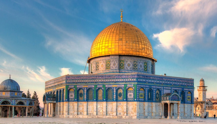 gorgeous mosques around the world,top 10 beautiful mosques to visit,breathtaking islamic architecture,iconic mosques with stunning designs,world most stunning places of worship,must-see magnificent mosques,exquisite architectural marvels: mosques,visually stunning islamic mosques,beautifully designed global mosques,aesthetic wonders: 10 stunning mosques