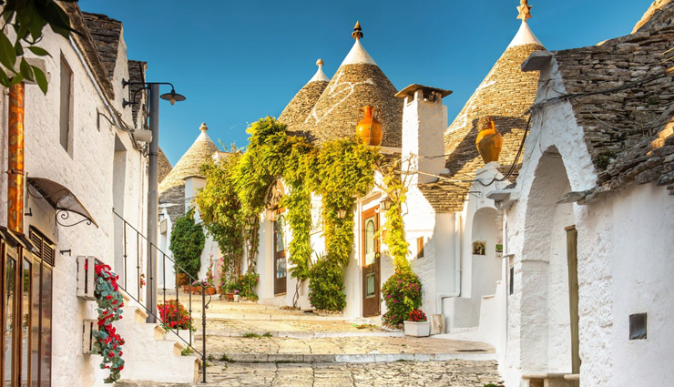 italy tourist attractions,top attractions in italy,must-see places in italy,popular tourist sites in italy,iconic landmarks in italy,famous attractions of italy,sightseeing in italy,italy must-visit destinations,historic sites in italy,cultural attractions of italy,natural wonders in italy,landmarks and monuments in italy,tourist hotspots of italy,hidden gems in italy,unforgettable experiences in italy