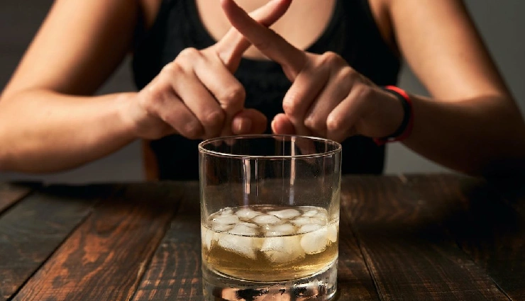 foods to avoid for women,fertility and diet,foods harmful for pregnancy,hormone-disrupting foods,unhealthy foods for women,foods that affect female hormones,infertility and nutrition,pregnancy diet tips,foods that harm reproductive health,foods that affect women’s health