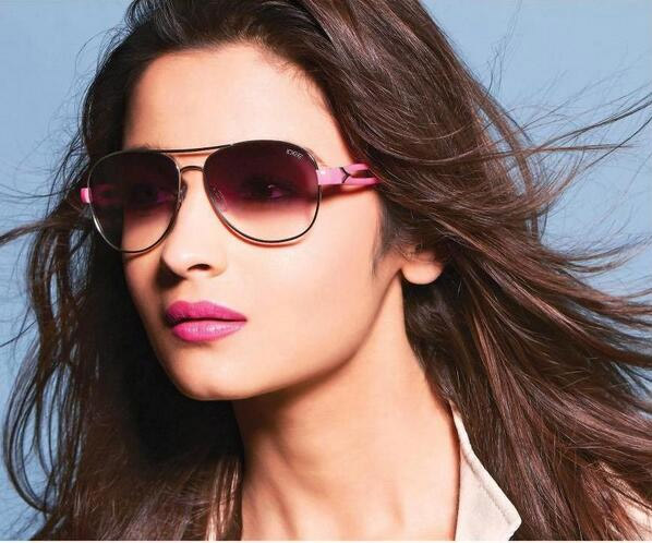 bollywood brahmastra,karan johar,alia bhatt,ranbir kapoor,mouni roy,gossips,entertainment