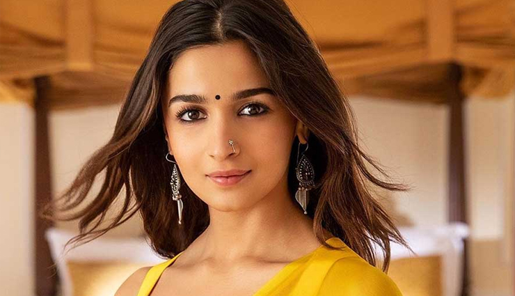 blackpink,jennie,south korean singer jennie,k pop,alia bhatt,actress alia bhatt,jennie alia,rocky aur rani kii prem kahaani movie,rarkpk,alia fans,jennie troll