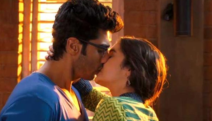 hot kiss of bollywood,international kiss day,bollywood celebrities kiss,erotic kiss scenes,kissing scenes that created the hotness,valentines special