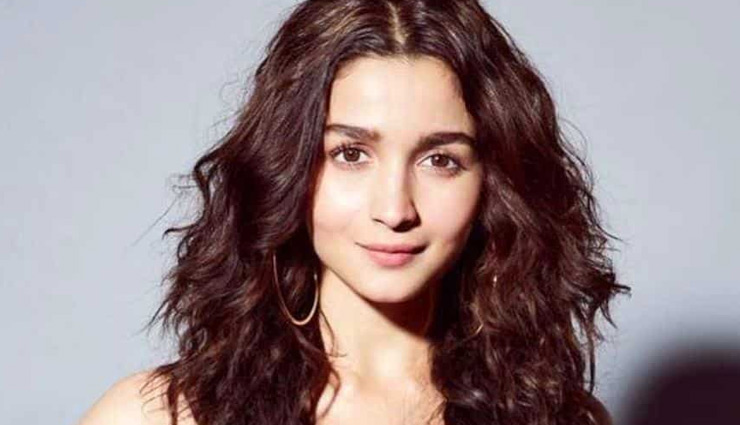 Alia Bhatt buys her third flat worth Rs. 13 crores in Juhu