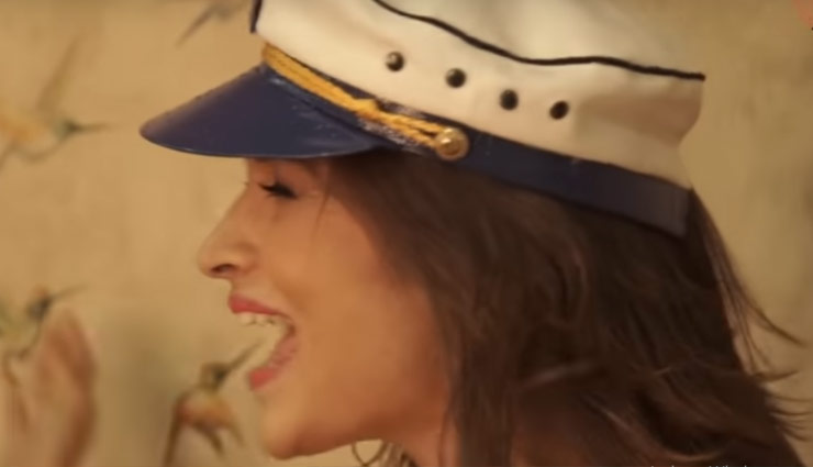 आलिया ने लांच किया अपना यूट्यूब चैनल, ‘टिप टिप बरसा पानी’ पर पीली साड़ी में नाचती नजर आई