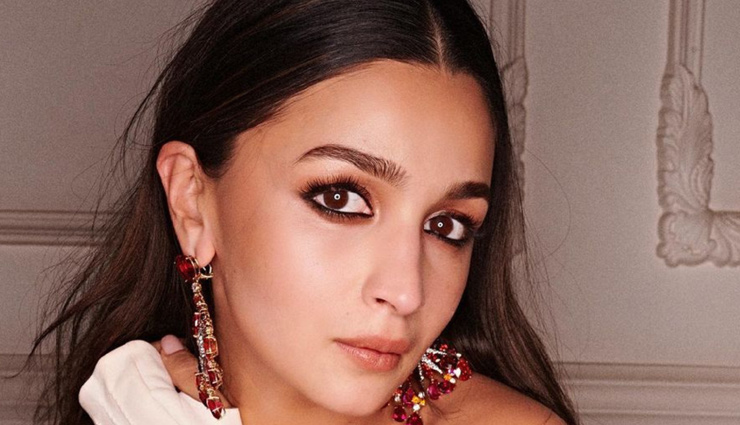 5 Beauty Secrets To Learn From 'Jigra' Start Alia Bhatt For Radiant Glow