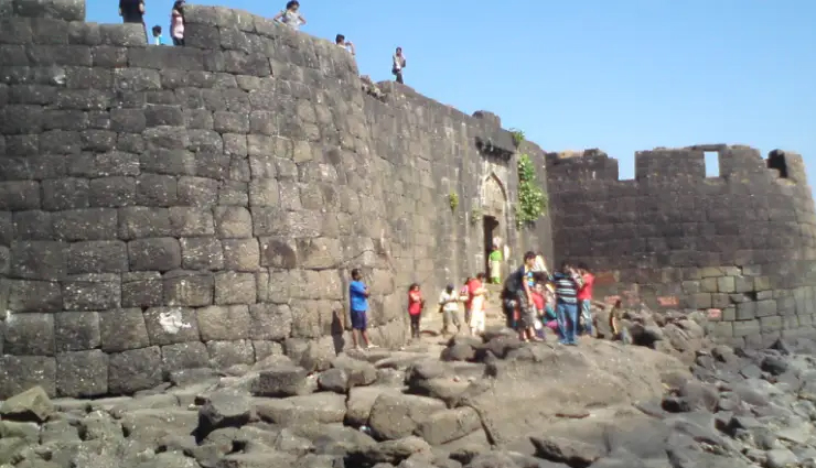 mumbai attractions,things to do in mumbai,mumbai tourism,explore mumbai,best experiences in mumbai,mumbai sightseeing,adventure in mumbai,entertainment in mumbai,mumbai city tour,outdoor activities in mumbai,cultural experiences in mumbai,nightlife in mumbai,shopping in mumbai,food and dining in mumbai,family-friendly activities in mumbai,weekend getaways from mumbai,historical sites in mumbai,parks and gardens in mumbai,mumbai travel recommendations,discover mumbai