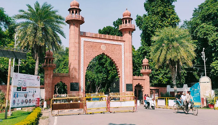 places to do skydiving,holidays,travel,tourism