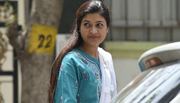 दिल्ली : अलका लांबा ने जनता से पूछा - क्या मुझे आम आदमी पार्टी से इस्तीफा देना चाहिए?