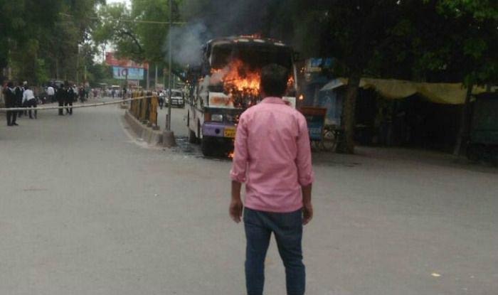 allahabad,lawyer,shood dead,road
