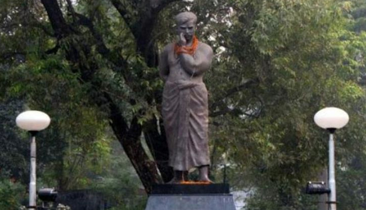 allahabad,places to explore in allahabad,khusro bagh,chandra shekhar azad memorial,allahabad museum,anand bhawan,planetarium,all saints cathedral,shri mankameshwar temple,fun gaon water park