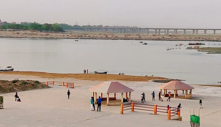 allahabad,places to visit in allahabad,shilp mela,chowk,loknath,phaphamau bridge,arail ghat,naini bridge