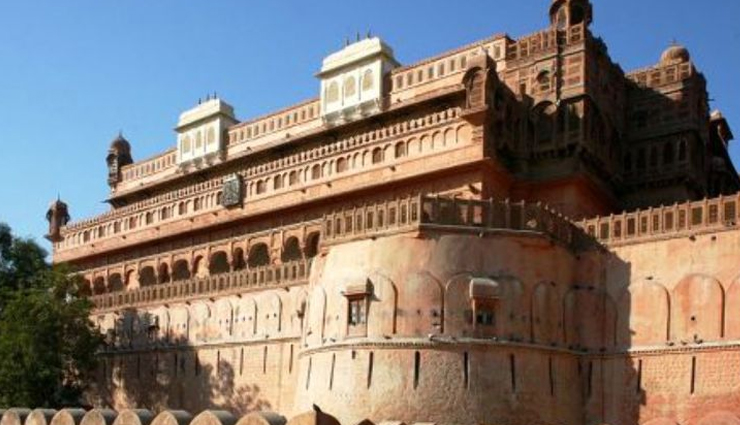 अपनी कलात्मक शैली और वास्तुकला के लिए विश्व प्रसिद्ध हैं उत्तरप्रदेश के ये 7 ऐतिहासिक किले historical forts of uttar pradesh,famous forts in uttar pradesh,tourist attractions in uttar pradesh,architectural wonders of uttar pradesh,exploring the forts of uttar pradesh,historical places in uttar pradesh,places to visit in uttar pradesh,cultural heritage of uttar pradesh,must-visit forts in uttar pradesh,fort tourism in uttar pradesh