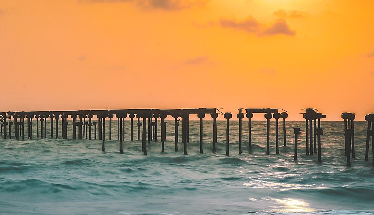 विदेशी से ज्यादा आते हैं समुद्र तटों को देखने देसी पर्यटक, शांत और शोर करता समुद्र करता है मन में उथलपुथल famous beaches in india,best beaches in india,top beaches in india,popular beaches in india,india most beautiful beaches,exotic beaches in india,indian beach destinations,beach vacations in india,coastal tourism in india,india beach holiday spots,beach resorts in india,india beach travel tips,indian beaches for water sports,india pristine coastal areas,serene beaches in india