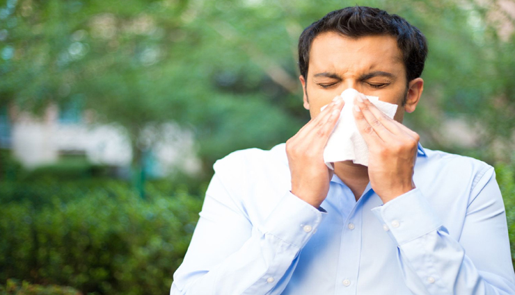 papaya intolerance,papaya allergic reactions,papaya digestion issues,papaya allergy symptoms,who should avoid papaya,papaya adverse reactions,papaya sensitivity,papaya health precautions,papaya side effects,papaya contraindications