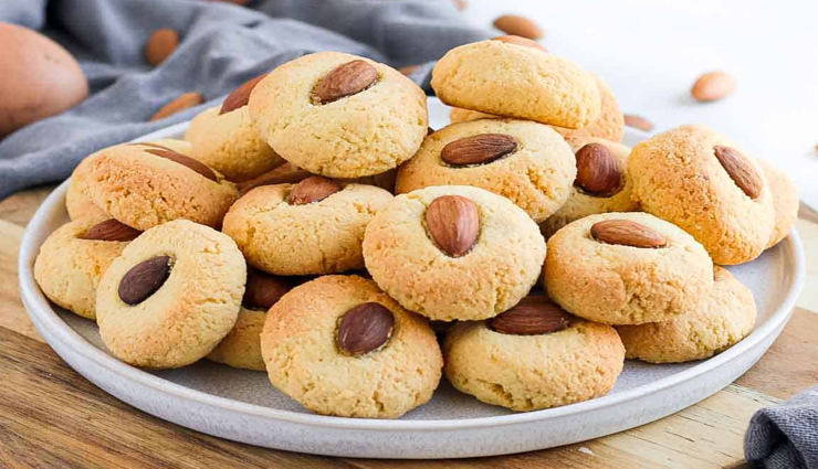 घर पर ही आसानी से बनाए ऑलमंड बिस्किट, चाय के साथ लें इनका मजा #Recipe 