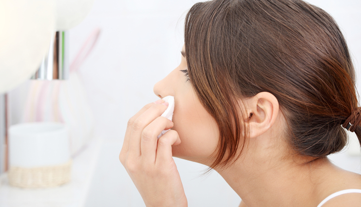 6 Benefits of Using Almond Oil as Makeup Remover