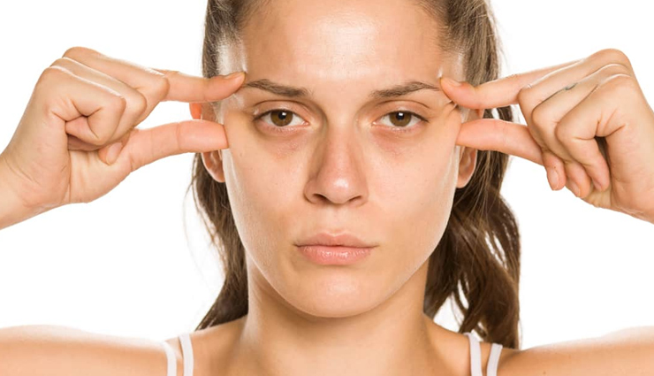 benefits of using almond oil makeup remover,beauty tips,beauty hacks