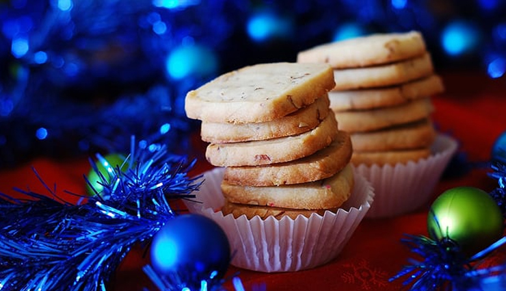 spiced almond shortbread cookies,hunger struck,food