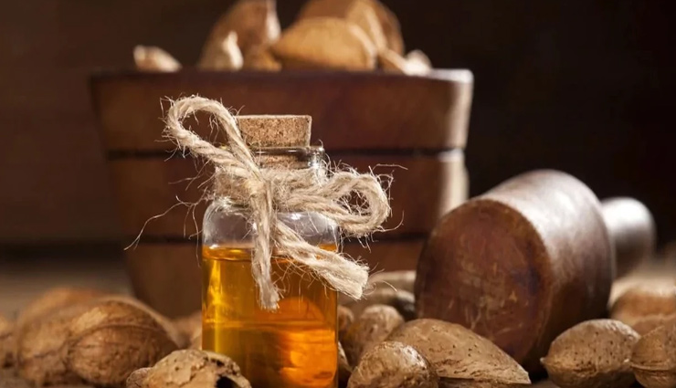 5 Beauty Benefits of Using Almond Oil