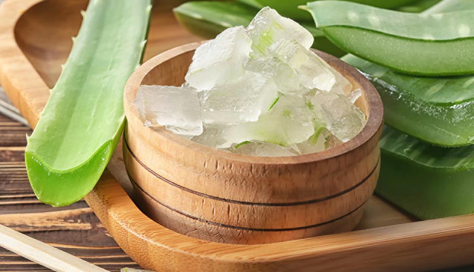 12 Amazing Benefits of Using Aloe Vera for Skin and Hair