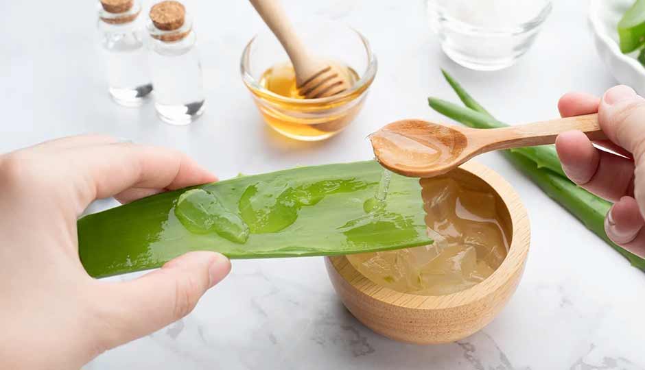 20 Amazing Benefits of Aloe Vera for Skin and Hair